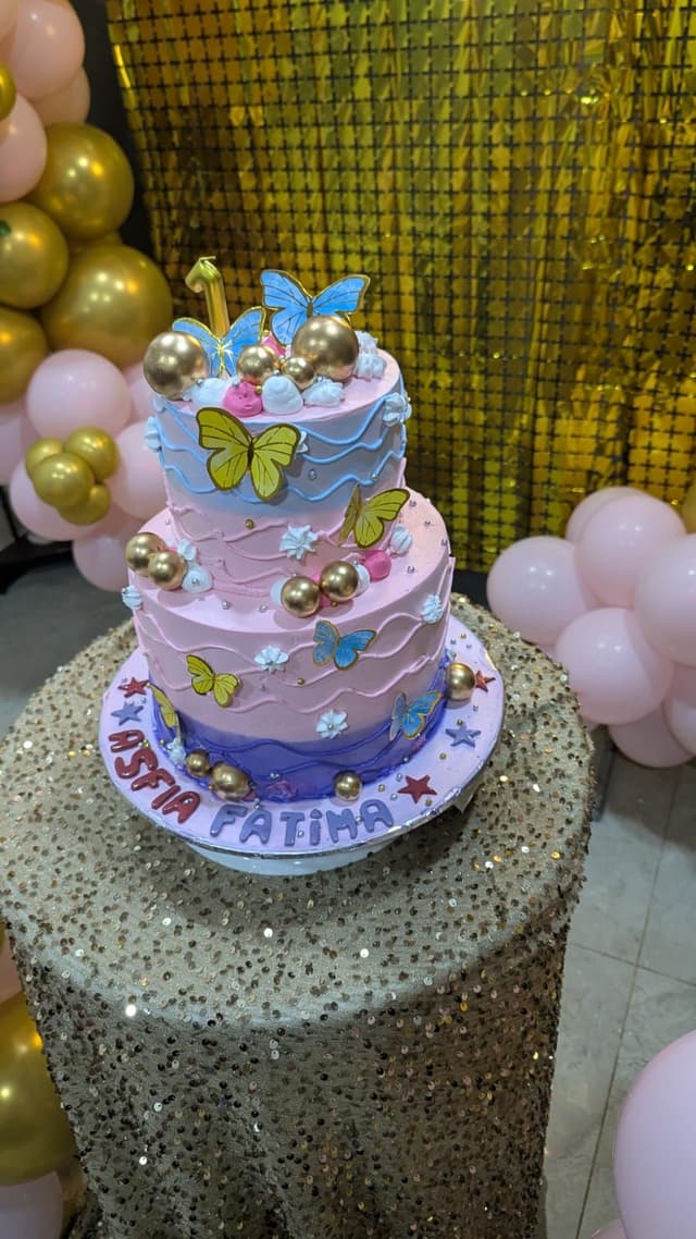 Cake Double Story